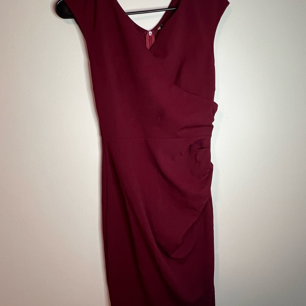 Miusol Red Sheath Midi Dress with V-neck and Cap Sleeves for Cocktail